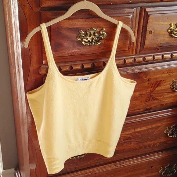 NWT Soft Yellow Knit Crop Top XL - Picture 3 of 10